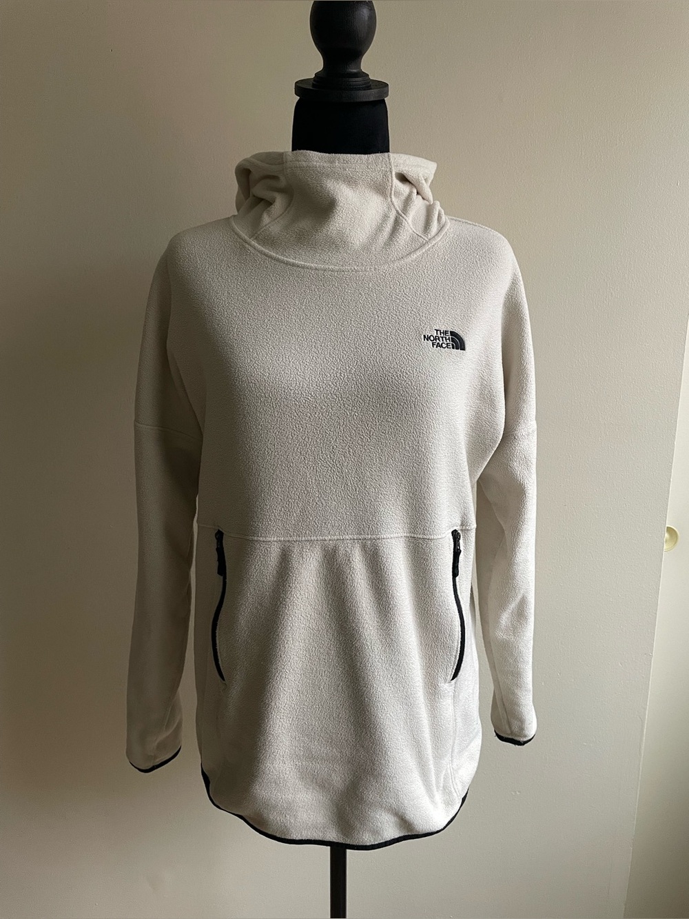 The North Face Women’s S Cream Cowl Neck Fleece Pullover Hoodie